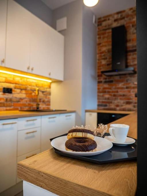 Chic Apartment In Historic Koneser Area Warsaw Ngoại thất bức ảnh