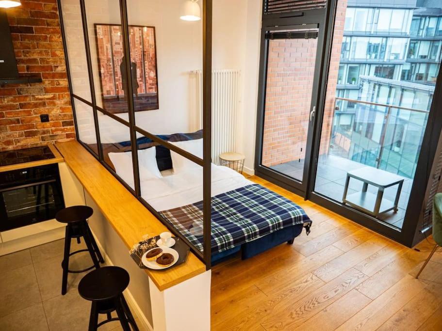 Chic Apartment In Historic Koneser Area Warsaw Ngoại thất bức ảnh