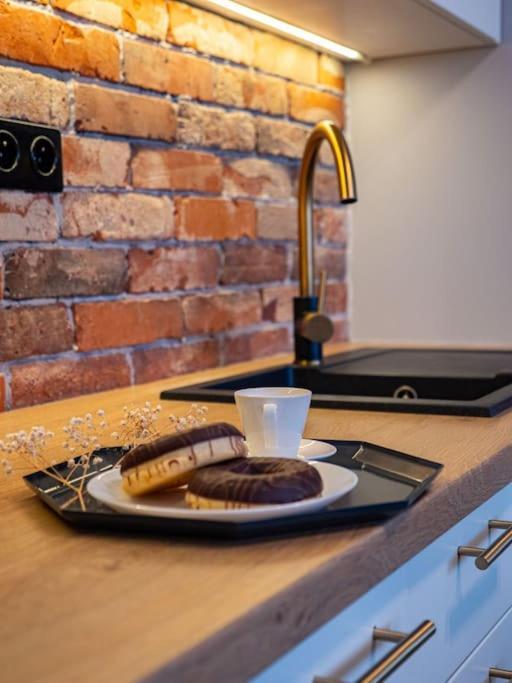 Chic Apartment In Historic Koneser Area Warsaw Ngoại thất bức ảnh