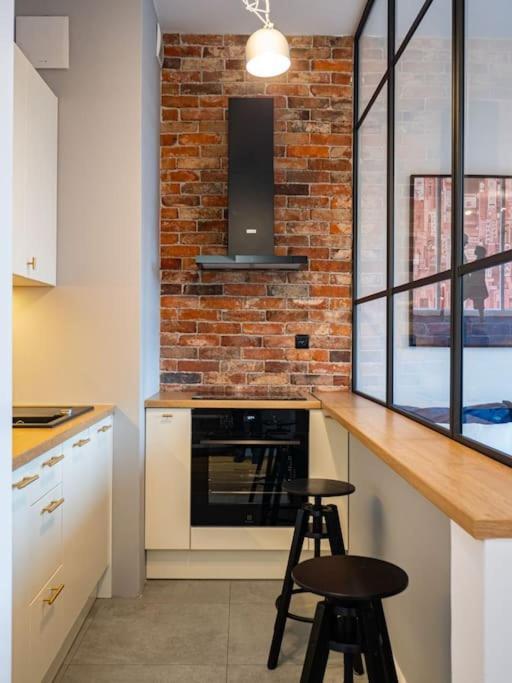 Chic Apartment In Historic Koneser Area Warsaw Ngoại thất bức ảnh