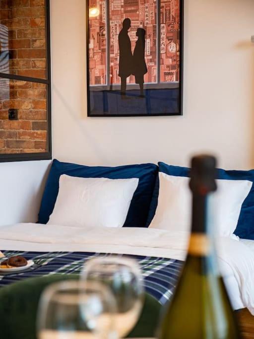 Chic Apartment In Historic Koneser Area Warsaw Ngoại thất bức ảnh