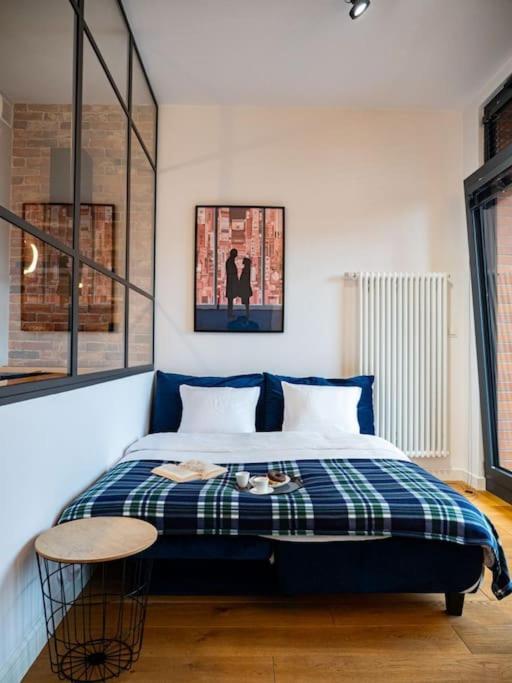 Chic Apartment In Historic Koneser Area Warsaw Ngoại thất bức ảnh
