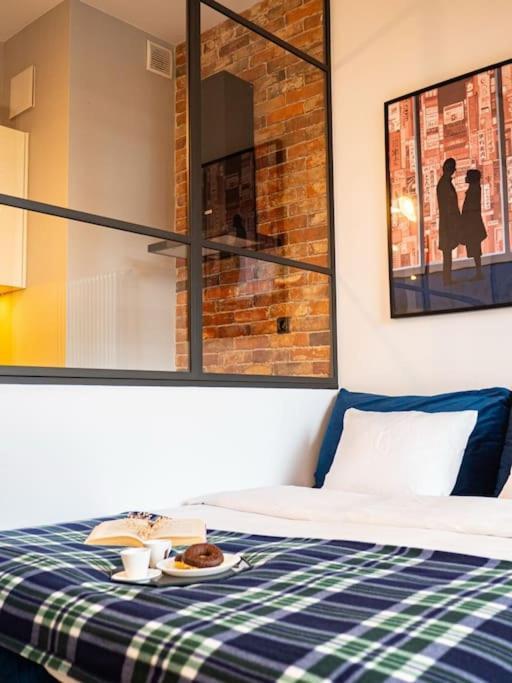 Chic Apartment In Historic Koneser Area Warsaw Ngoại thất bức ảnh